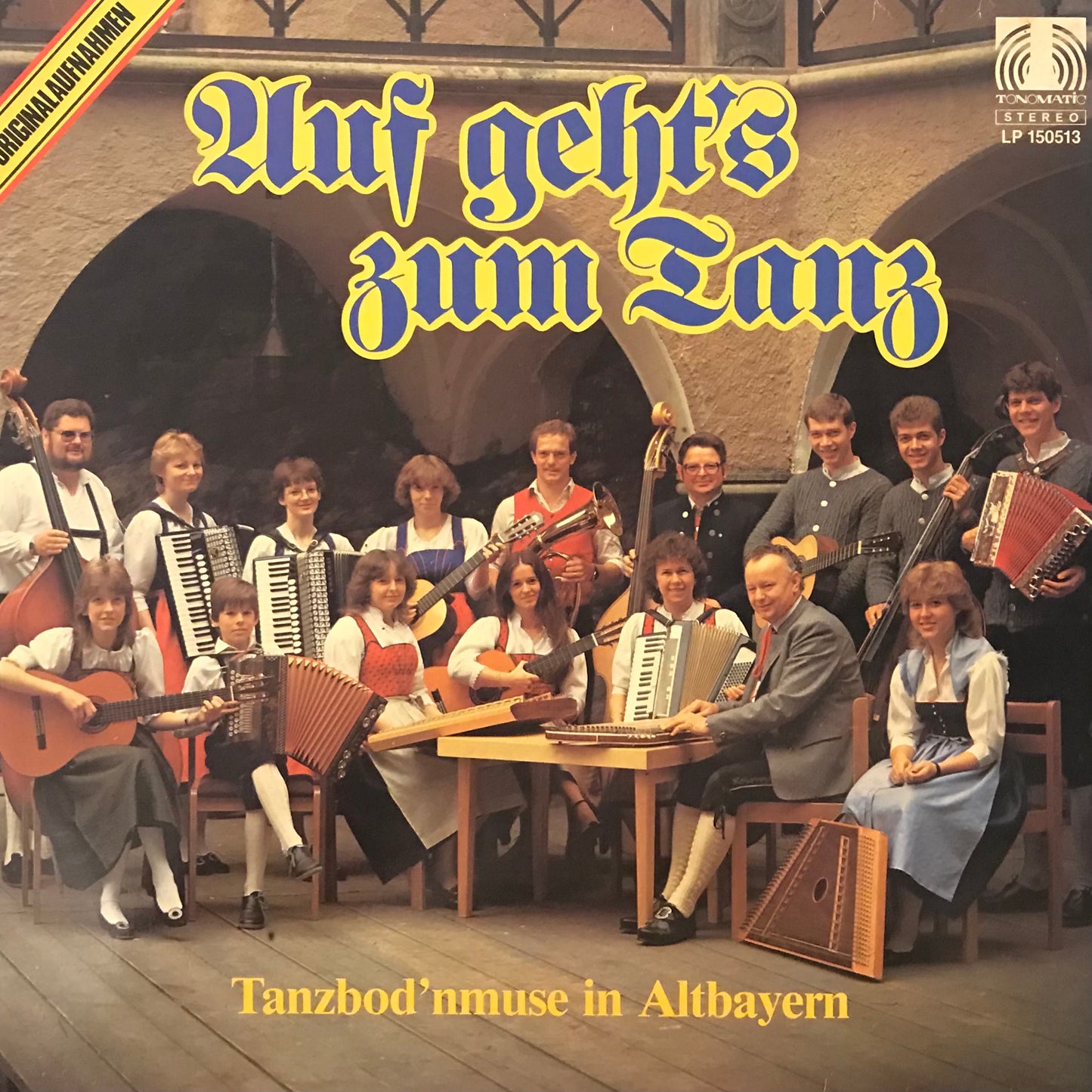 Auf Geht’s Zum Tanz ( Tanzbod’ nmuse in Altbayern)